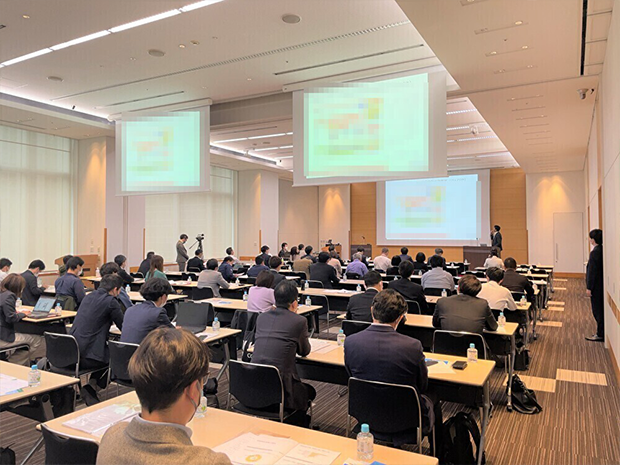講習やセミナーの会場選定や当日の運営も行います。